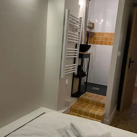 Apartment Parisnicostay - Cosy 4 Bedrooms Flat Seine River *