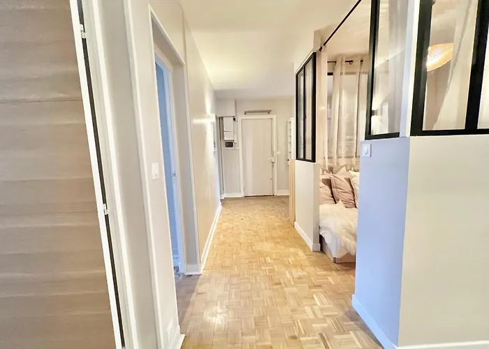 Parisnicostay - Cosy 4 Bedrooms Flat Seine River Париж