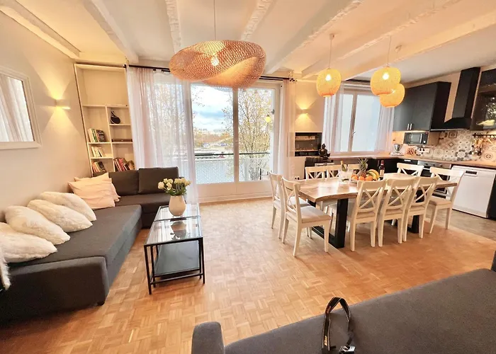 Parisnicostay - Cosy 4 Bedrooms Flat Seine River Париж