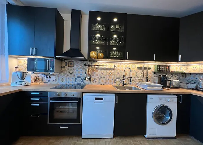 Апартаменты Parisnicostay - Cosy 4 Bedrooms Flat Seine River *