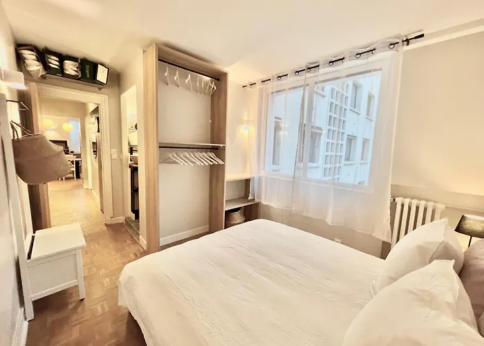 Parisnicostay - Cosy 4 Bedrooms Flat Seine River * Париж