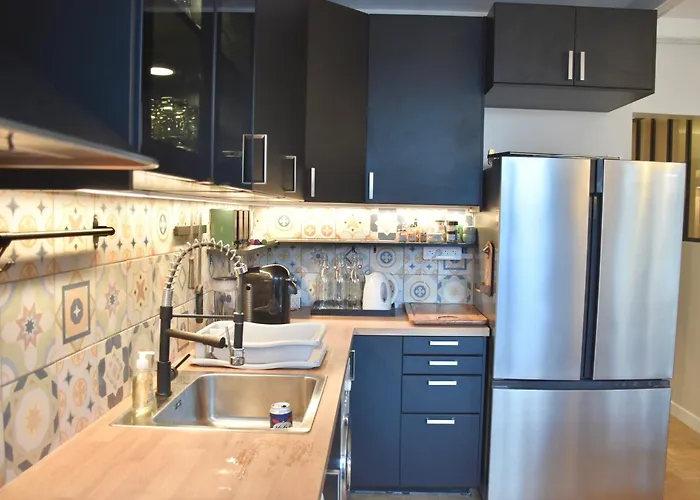 Parisnicostay - Cosy 4 Bedrooms Flat Seine River Апартаменты *